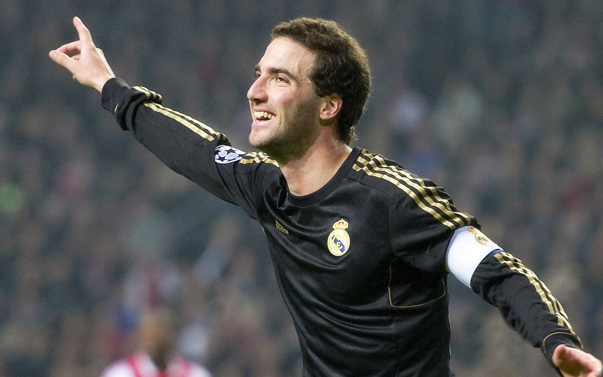 _老鹰快攻犀利，精彩对决不断_，老鹰秒训